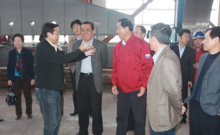 中国石油和化学工业联合会会长李勇武一行来6686手机端入口视察指导工作