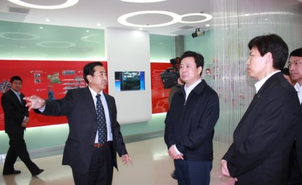 山东省委常委、青岛市委书记李群来6686手机端入口调研